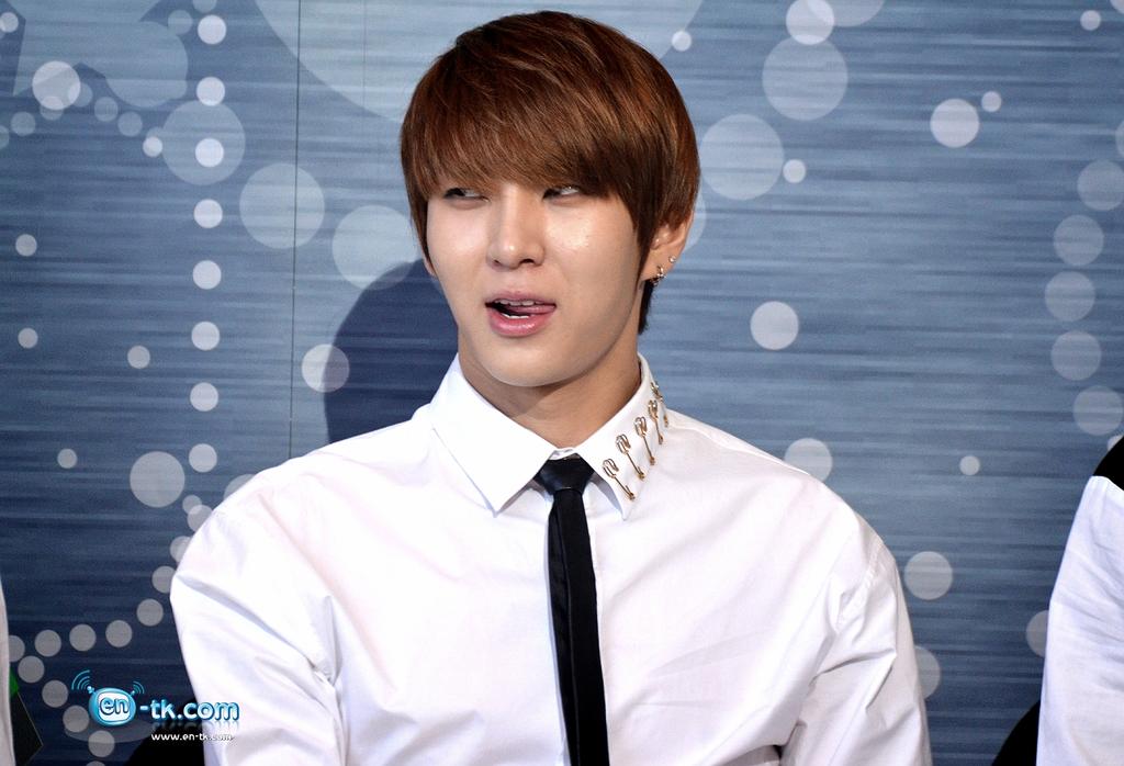 B6fEdnqCEAET30F.jpg:large