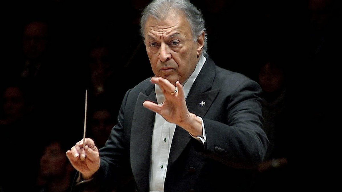 neudc's tweet photo. ¡Buenos días, escuchantes! Empezamos enseguida. Con Martín Llade y el concierto de Año Nuevo que dirigió Zubin Mehta http://t.co/kgowpMRQao