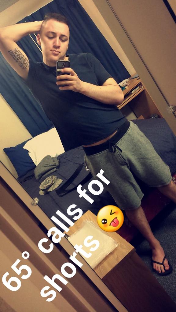 mickymm17's tweet photo. Time to be conceded since i have nothing else to do! #loner #nolife #selfiesfordays #feelfreetocomment http://t.co/h8wfy3XN23