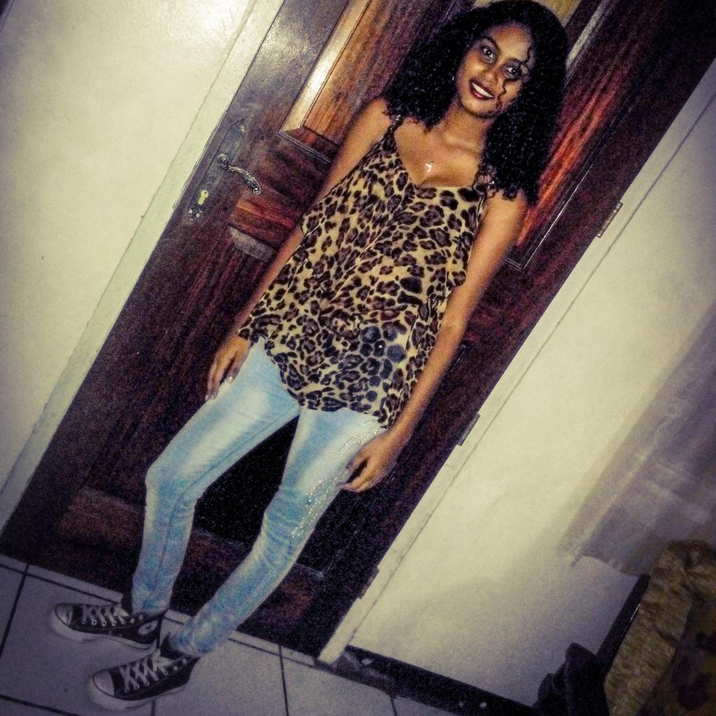 xkaytje's tweet photo. Had an Awesome night with my family 💋❤ http://t.co/yi41m7HQpy