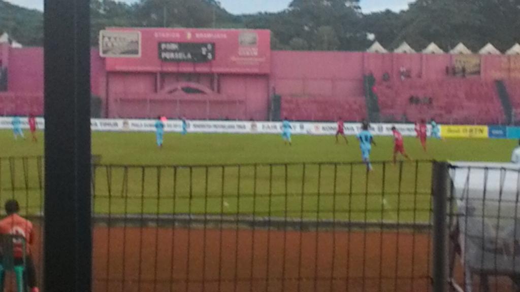 PerselaFC's tweet photo. FT: PSBK 0-3 PERSELA. #PERSEL48ISA #PerselaDay http://t.co/3j63shLTRe