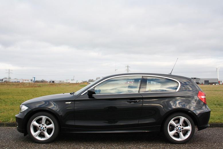 Nu in voorraad deze sporthatch; BMW 118d 3drs 17 inch 09 2008 165.250km. Zeer zuinige auto! mdjautos.nl/aanbod/bmw-118…