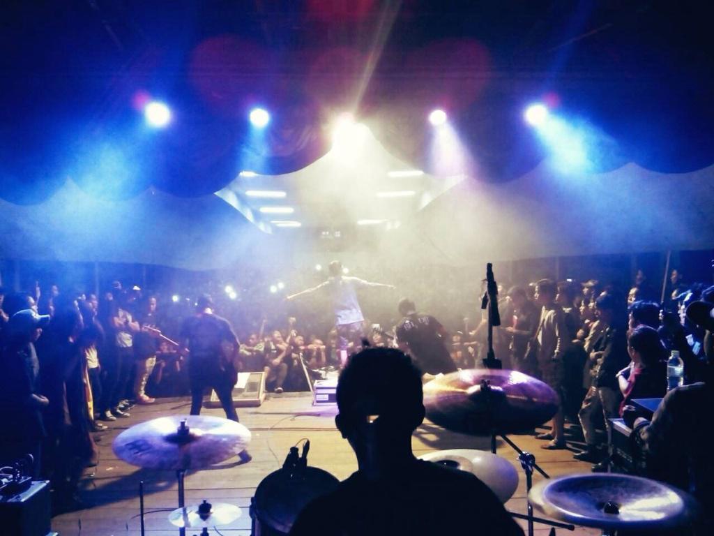 REVENGETHEFATE's tweet photo. Tegal Edaaaannnn \DC/ http://t.co/qP8mk7xWOY