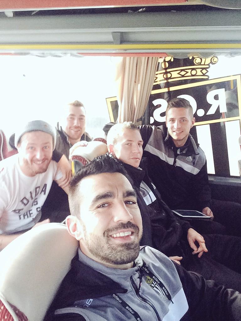 lissangel9's tweet photo. Départ pour la Turquie 👍👌☀️⚽️@DamienMarcq @Clemtizou @GuilFr @WillemsSteeven @SportCharleroi http://t.co/whyNBBLCC3