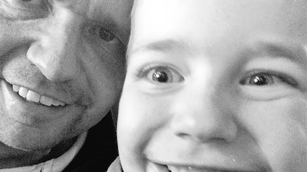 Jeroen_Reinders's tweet image. En nu op de ijsbaan bij @HCdeParis met zoonlief #curlen