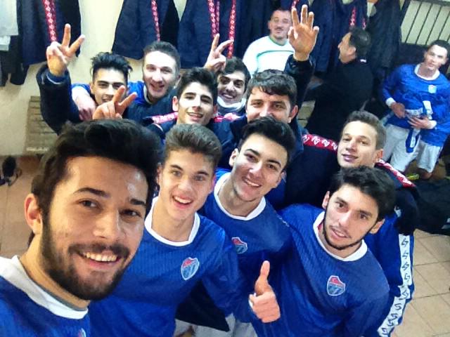 Yucespor's tweet photo. YÜCESPOR 2-1 ETİLER http://t.co/vfd8Rucfg2