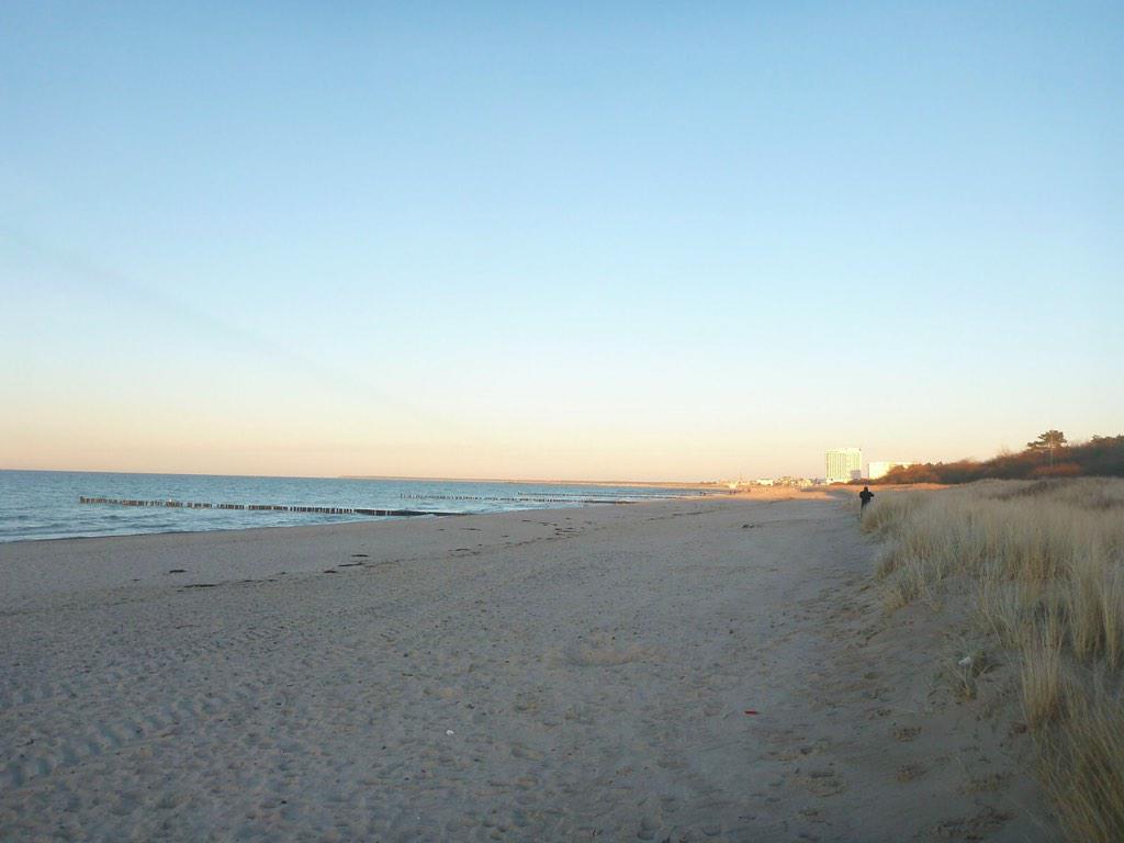 ProtiniPower's tweet image. Get off the sofa and get outside!! Even just a walk for 10mins does the world of good! #GetHealthy #TeamProtini  #Fit