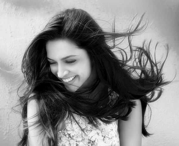 The party has just begun! <3 Happy Birthday Deepika Padukone! :) Cheers to an amazing celebration tomorrow crazens 