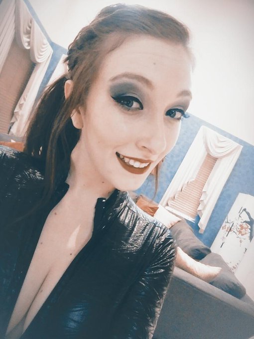 Black Widow Fetish Shoor :) http://t.co/SUlocXPUJK<a href="/tag/tittytuesday"class="tags"><span>#tittytuesday</span></a>