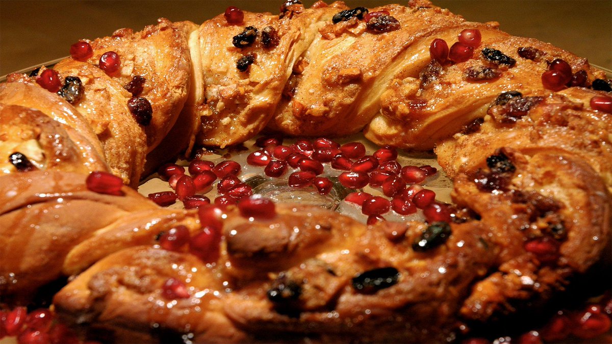 bienmesabe_'s tweet photo. El #06Ene es el Día de Reyes Magos conoce la tradición del Roscón de Reyes | por @GabyDaSilvaR http://t.co/RPWj51b6U5 http://t.co/UrHpTZuMt0