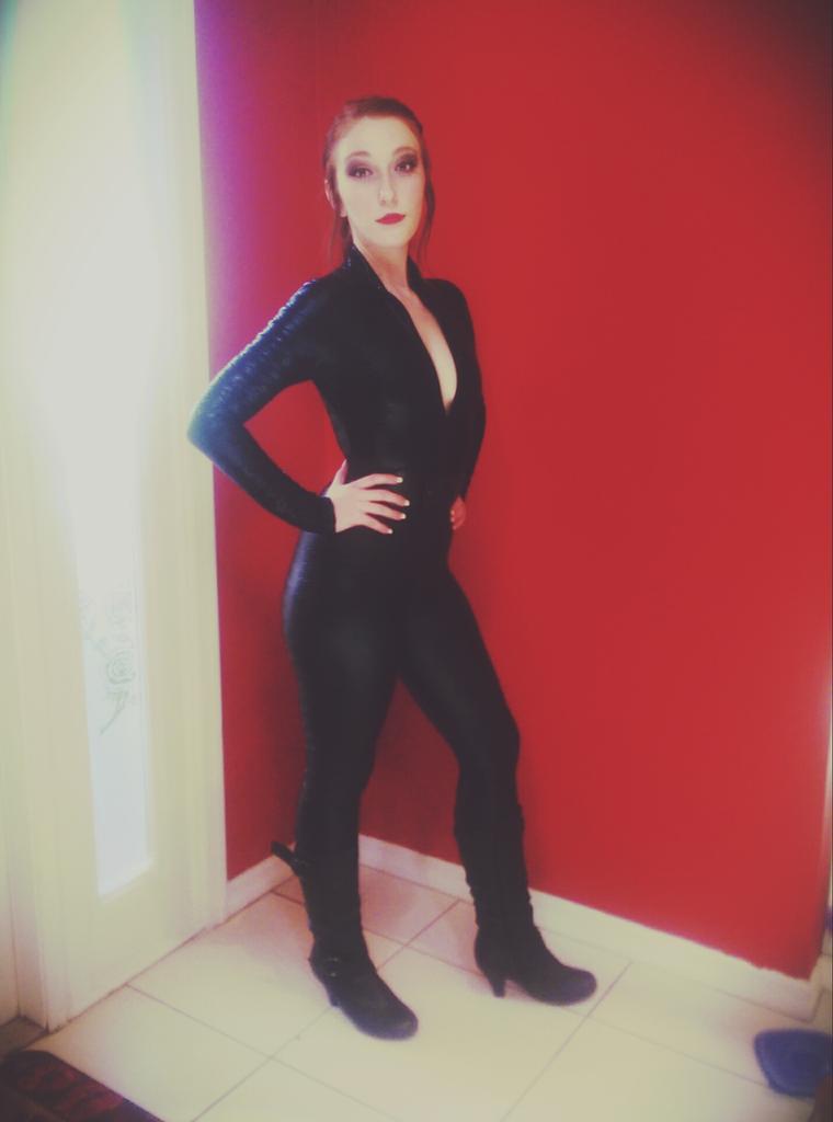 4 pic. Black Widow @bellaroxxxstar @miamonroe1990 @Charlie_Ann_89 @pristineedgexxx @TTPHB @LAddamsFansXXX http://t.co/5BG9h7m069