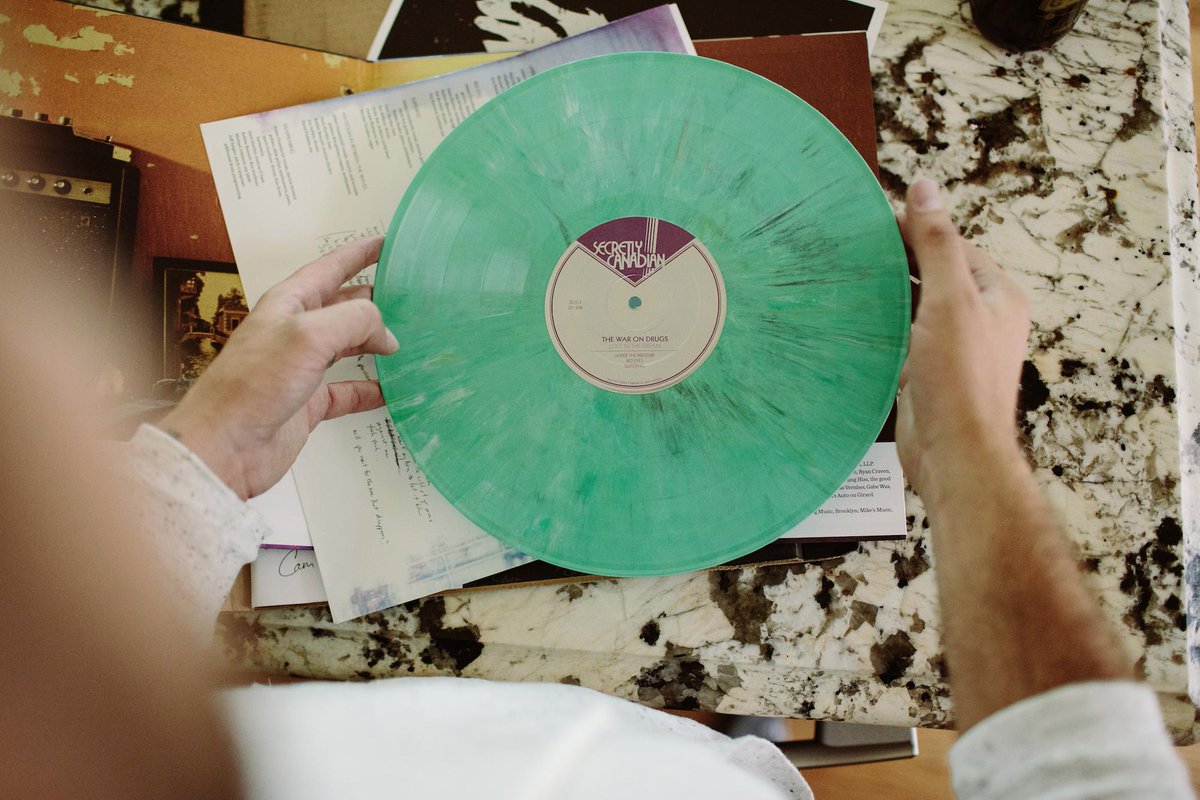VinylMePlease's tweet photo. Vinyl is not convenient, not cheap, not portable, not fast…it’s beautiful. #vinylme http://t.co/WEbQ8ddBnk
