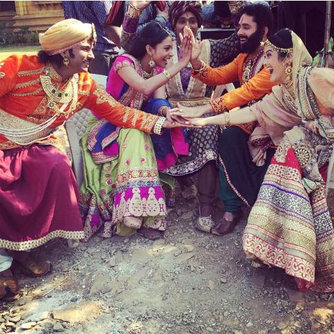 Sshanafc's tweet photo. Lovely cast of #Mp @SonyTV http://t.co/DEj1o7NnFA