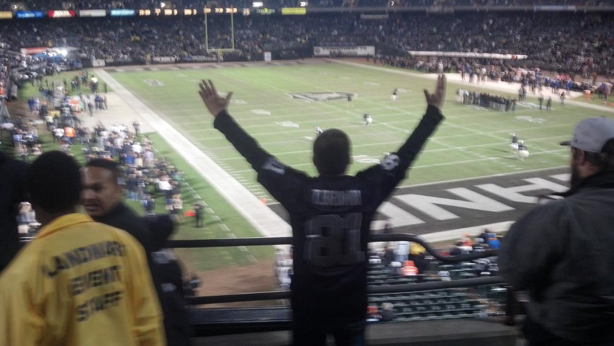 sixelA1984's tweet photo. #Soon
#Raiders http://t.co/SMKuBvMiAo.
#JustWinBaby #TimBrown81 http://t.co/k7itRTDW9F