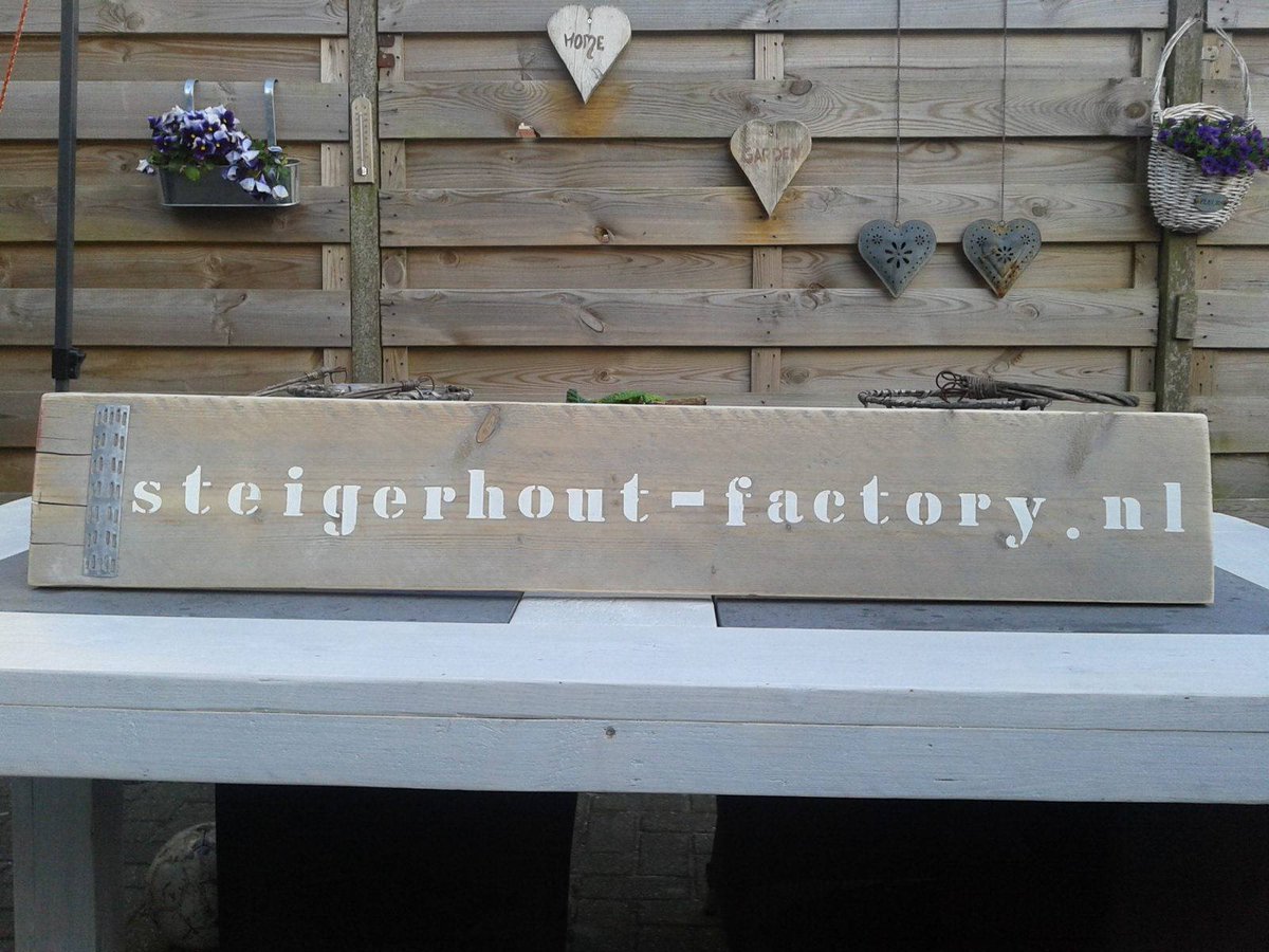 SteigerFactory's tweet image. Steigerhout-factory zit nu ook op Twitter!!! We verwelkomen graag nieuwe followers!