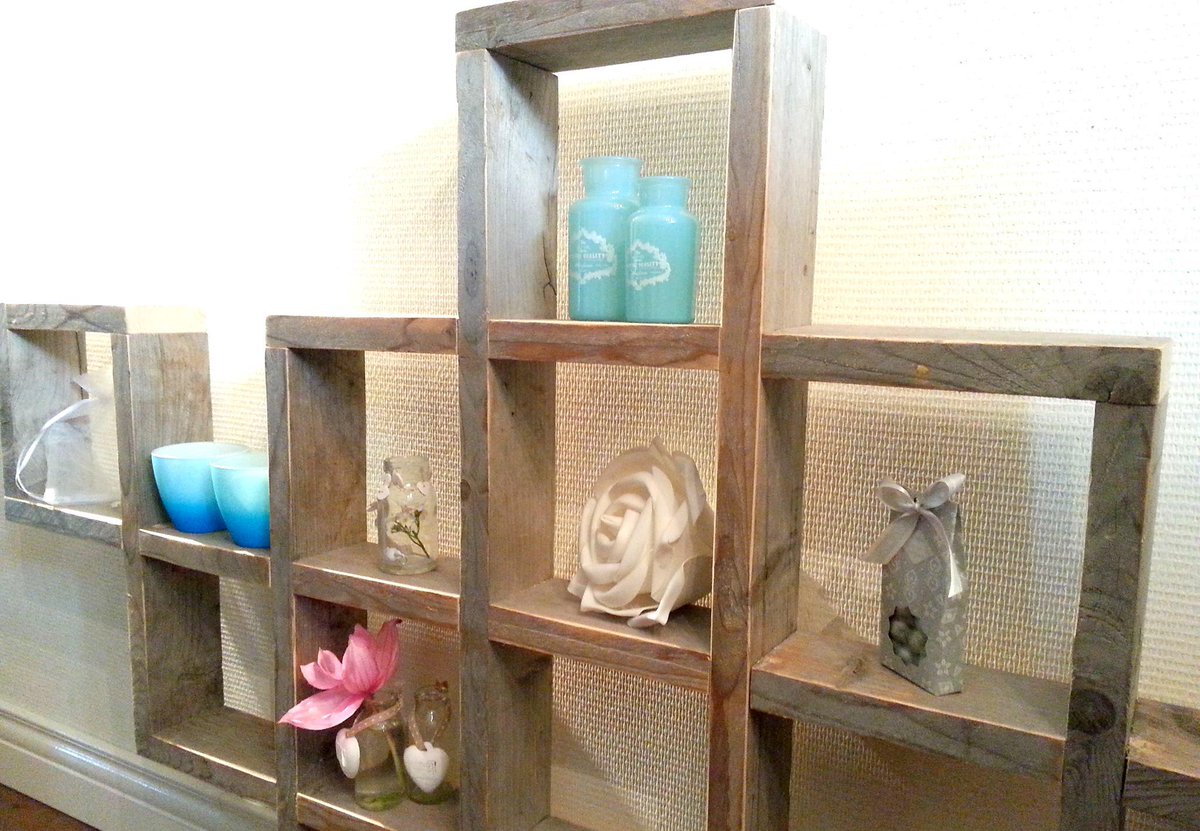 SteigerFactory's tweet image. Kerstboom eruit...Mooi wandbord erin. Verkrijgbaar in elke maat/uitvoering. Kan ook met tekst. steigerhout-factory.nl