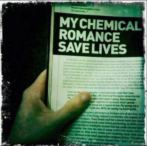 floralkilljoy's tweet image. "My Chemical Romance спасает жизни"