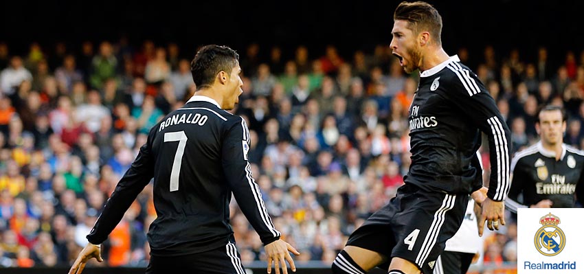 realmadriden's tweet photo. HT: Valencia 0 - 1 Real Madrid (@Cristiano, 14') #VALvsRealMadrid #HalaMadrid #RMLive http://t.co/HdS3AvUhoO