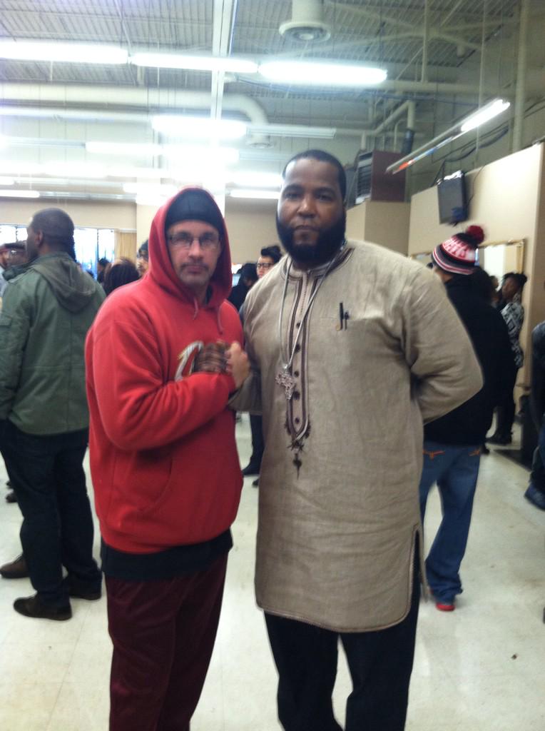 MikeMccoy1105's tweet photo. Dr Umar Johnson N CLE yesterday gave empowering lecture! #BlackLivesMatter #ICantBreathe #ferguson2cle #DCFerguson http://t.co/onqn8qY9ag
