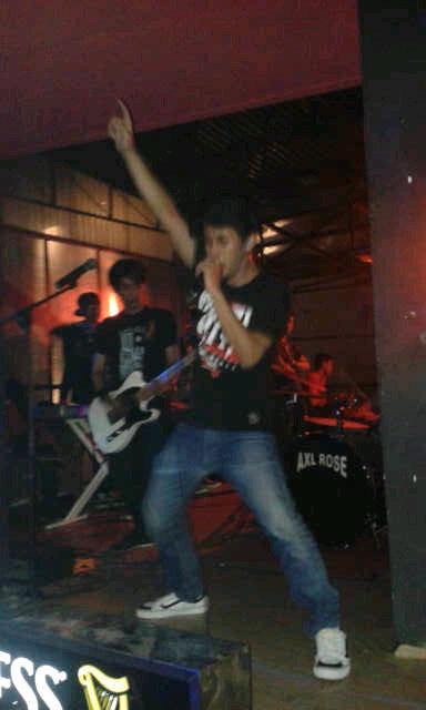 TPH_ID's tweet photo. @Paradox Cafe http://t.co/FEjBCgjaIQ