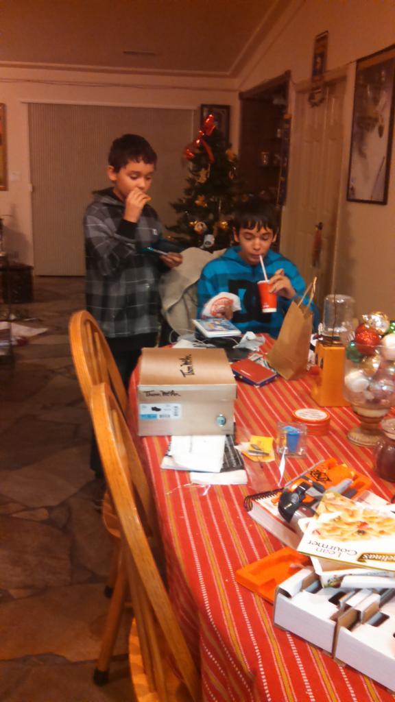 NeideF3 tweet picture