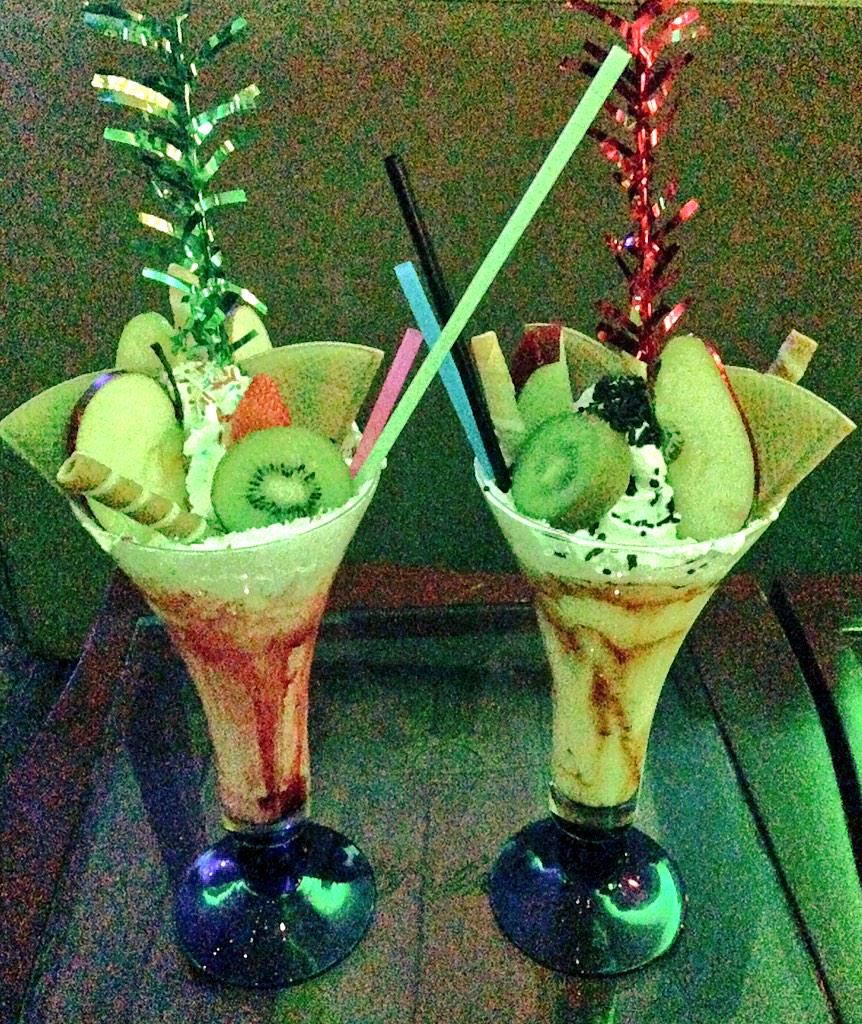 mvcoco's tweet photo. Gorditos pero felices 🍰🍦🍹🍓🍍🍑🍏🍇 @ivangsiscar95 #tequiero http://t.co/73NiGBGw9F