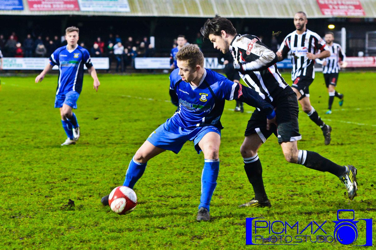 PicmaxStudio's tweet photo. Just took some photos on New year day 2015 at Stafford Rangers @SRFCofficial http://t.co/rq3Y0TWv8Z