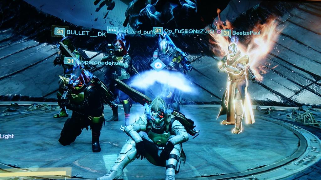 DestinyRaidPS4's tweet image. After raid selfie!