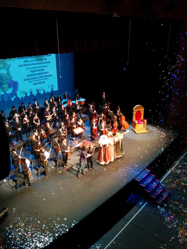 ocasvinculos (@ocasvinculos) on Twitter photo Todo un éxito el concierto con los #ReyesMagos hoy en <a href="/LaboralCdlC/">Laboral Ciudad de la Cultura</a> <a href="/hpapelteatro/">HIGIÉNICO PAPEL TEATRO</a> #PachiPoncela <a href="/VoBlaNa/">Voces Blancas del Nalón</a> <a href="/ManuelPazV/">Manuel Paz</a> Todo un éxito el concierto con los #ReyesMagos hoy en <a href="/LaboralCdlC/">Laboral Ciudad de la Cultura</a> <a href="/hpapelteatro/">HIGIÉNICO PAPEL TEATRO</a> #PachiPoncela <a href="/VoBlaNa/">Voces Blancas del Nalón</a> <a href="/ManuelPazV/">Manuel Paz</a>