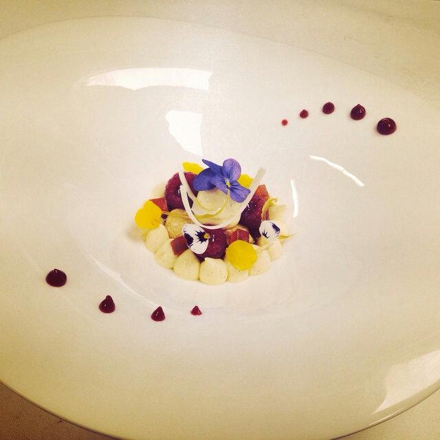 ivorypastry's tweet photo. Pasytry fine dining http://t.co/ScYDBiHFBT