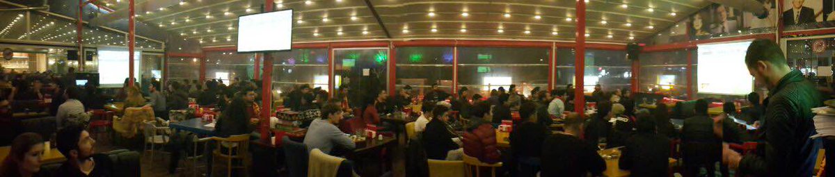 redmustangfuel's tweet photo. #muekemmeliiste #redmustangfuel #izmir #party #pazarakadardeğilmezarakadar #Eğlenmek #macizle http://t.co/hh8Pg1Fa09