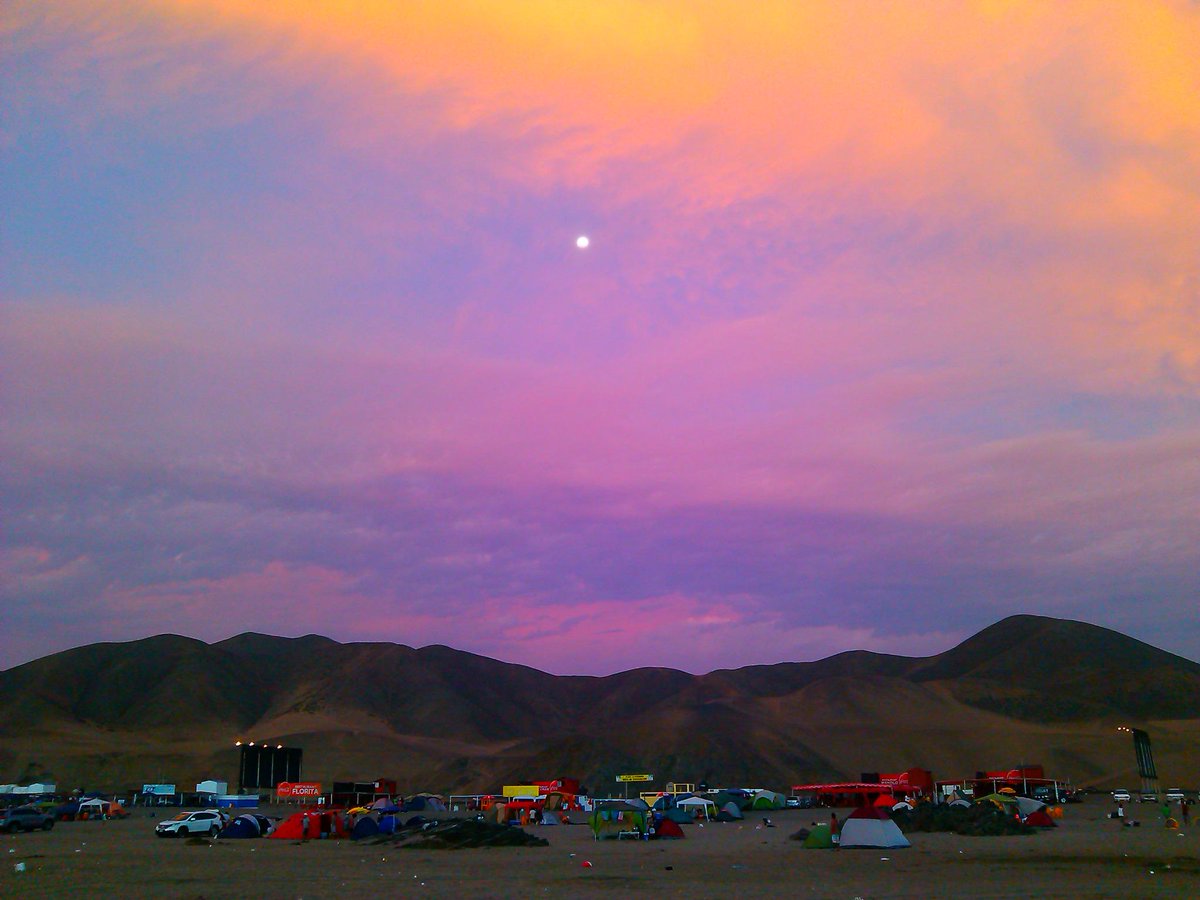 Mario_Revilla's tweet photo. descubriendo el cielo http://t.co/TrkSdhO6Gk