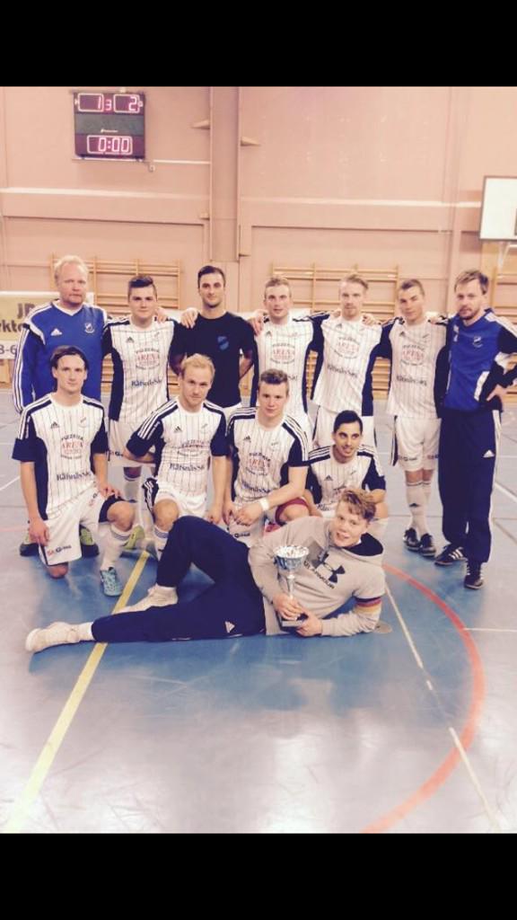 snabbarre's tweet photo. Vi vann rånäscupen! Det var kul! Heja! http://t.co/QC4VchYVF3