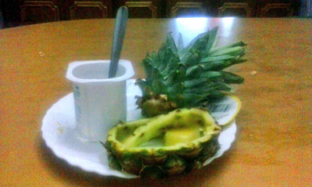 DulceContrerasG's tweet photo. @labasculaTV Mi cena saludable!, Felicidades por estos dos años, y que sean muchos mas! #cumplebascula http://t.co/2gDqtYjiFC
