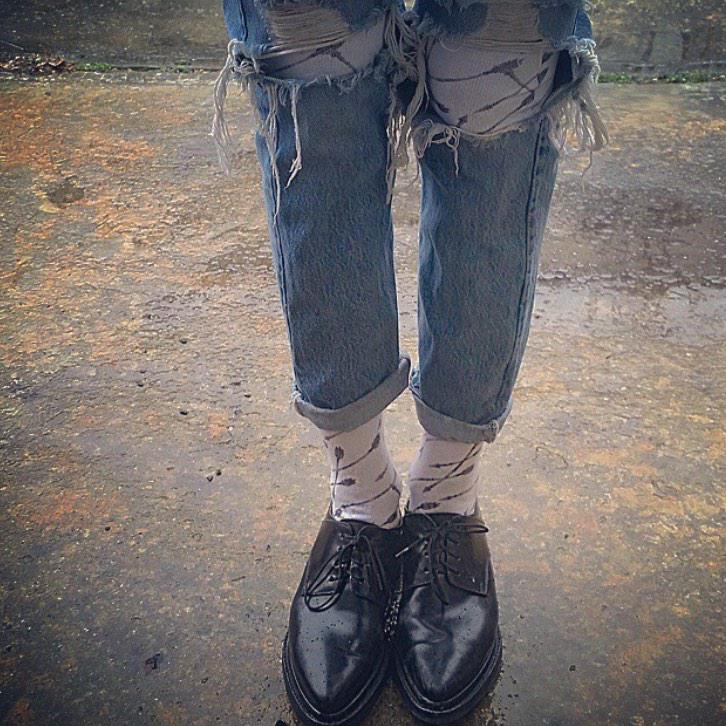 StanceMuse's tweet photo. @pamelalovenyc shows us the best way to style @langleyfox's over the knee sock #howwekickit #theuncommonthread http://t.co/N0I9F0QJfO