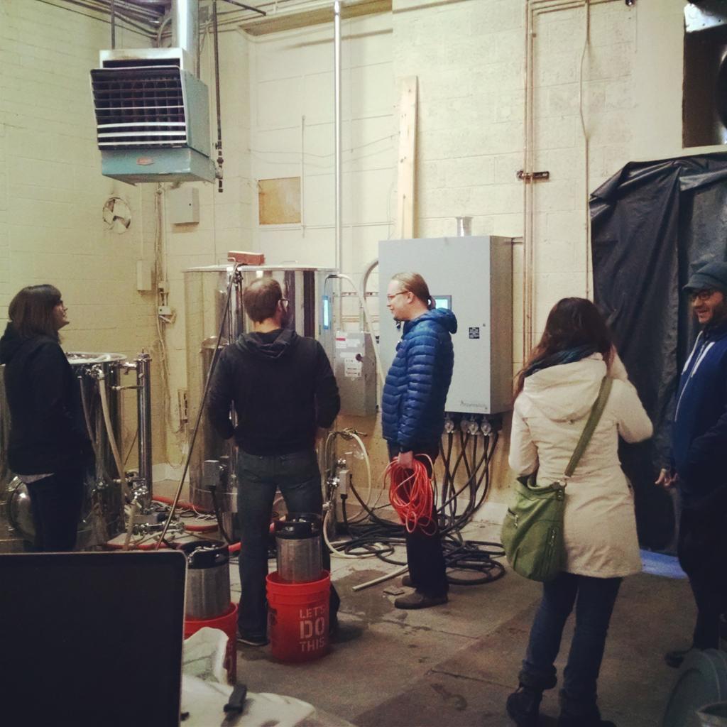 GrandmasBeerCO's tweet photo. @brokenspinebrewing, @gaijin24886, and @tinyassbrewery all here. This is what a collective brewery looks like. http://t.co/eXqPPrrFQW