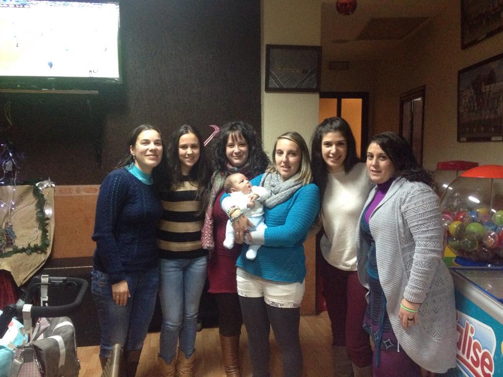ciscomohedano's tweet photo. Gran día entre amigos! El mejor de la fiesta Sergio! ! http://t.co/a8zzKhiKoP