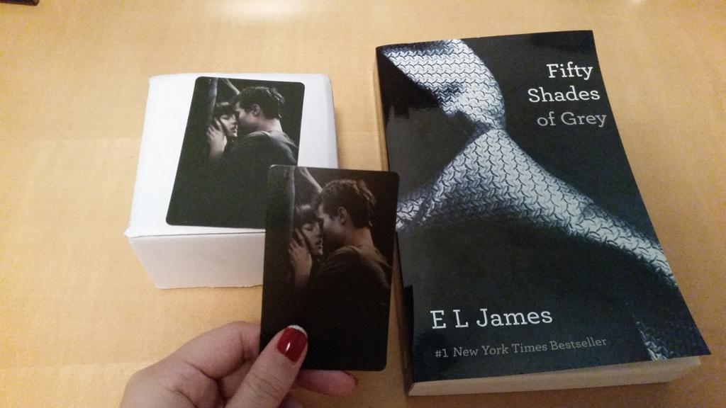 fiftyshadeshk's tweet photo. Yay the second version is here! Giving away 20 sets of #FiftyShades photocard every week❤Just follow and retweet😚💕 http://t.co/0MkWKfztuZ