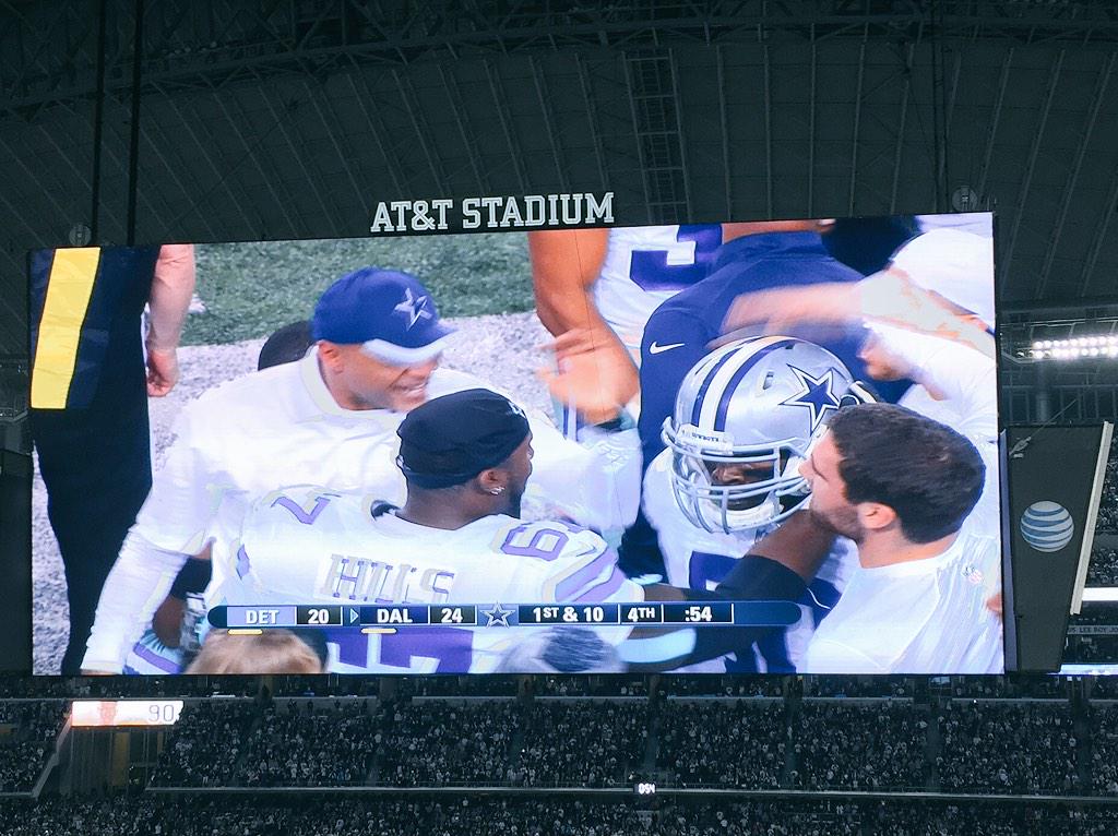 faisalbinturki1's tweet photo. How about them cowboys 👍👍👍 http://t.co/38DSFUdTN8