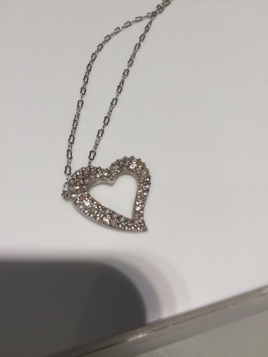 LeoCulhane's tweet photo. @swarovski Neckless is <1 yr old &amp; the stones have fallen out! 3 month wait for repair, have to pay&amp; got poor service http://t.co/ckKtgdhlQo