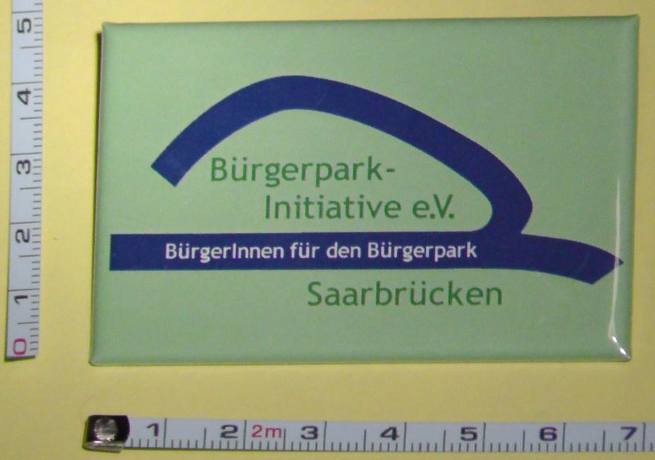 Andre_Hotcorner's tweet photo. 3 #Button's #Bürgerpark-#Initiative e.V. #Saarbrücken Vereins-#Logo #1Euro-#eBay-#Auktion. http://t.co/SR0FJ9UpUB http://t.co/oYU62hWSJe