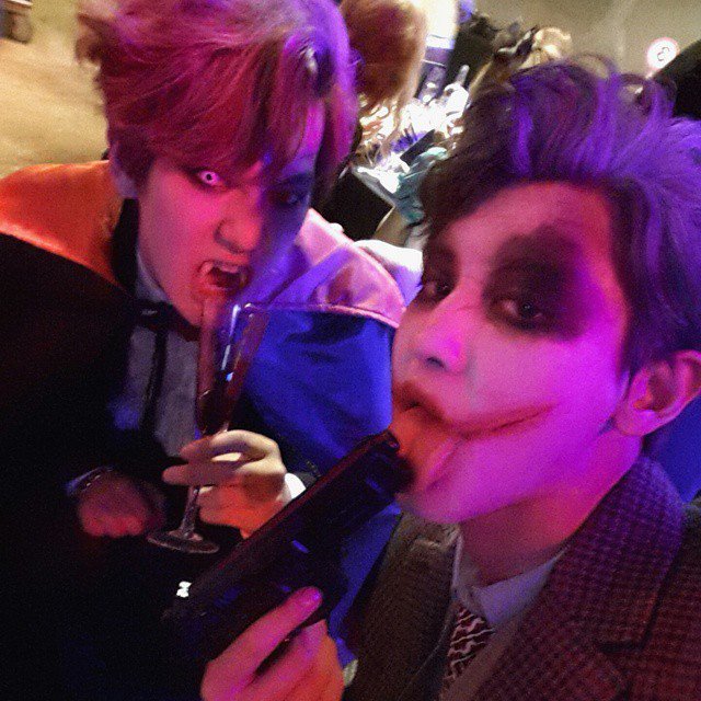 REALPCYXOB's tweet photo. ＿＿＿✍

Instagram：141105

마지막조커!! 뱀파이어백현과함께..
잘자요여러분♡
最後のジョーカー!!
ヴァンパイアベッキョンと一緒に..
おやすみみんな♡ http://t.co/oUDKK5CKme