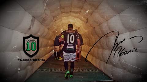 erusaa's tweet photo. Siempre tengo a mi lado a mi #D10S (así me das más) #GomitoCrack http://t.co/mpqUG4U9Yf