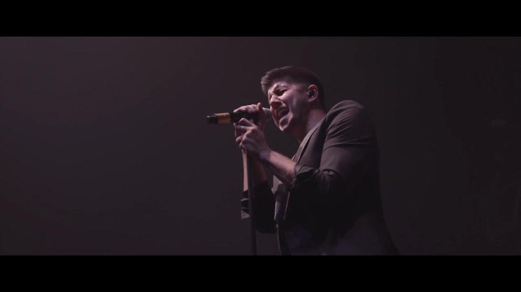 akhuynh's tweet photo. BAE LOOKS GREAT, per usual. @OfficialSoMo http://t.co/CmpSmvcSkY