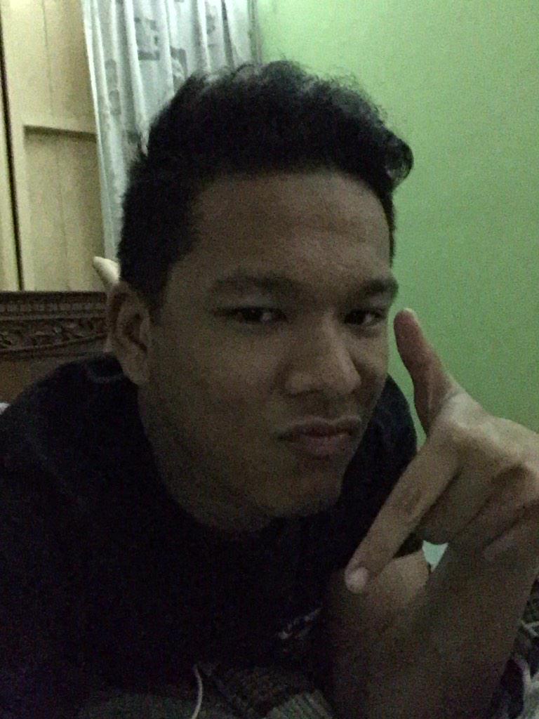 itskemolicious's tweet image. Typical 7 down pose by Huda . hahahahah #hudabudakbusuk #7down #throwback #freshnco