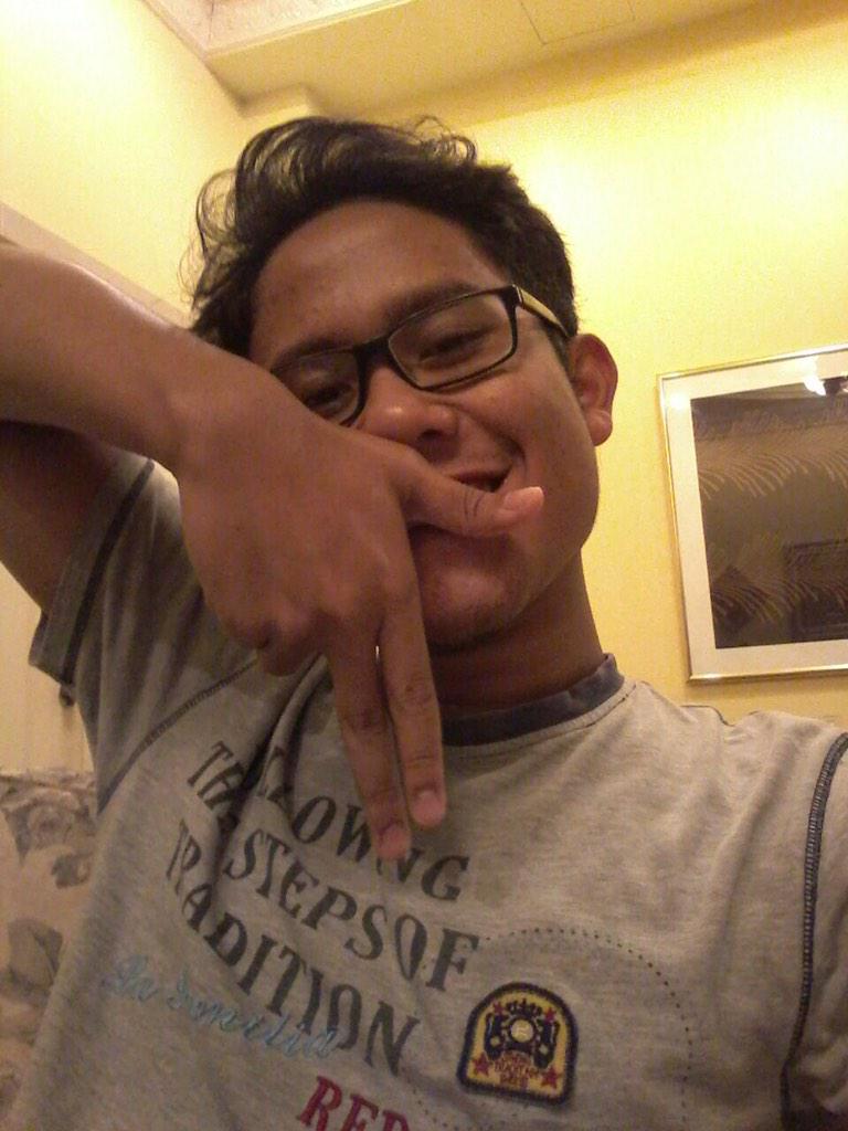 itskemolicious's tweet image. Typical 7 down pose by Huda . hahahahah #hudabudakbusuk #7down #throwback #freshnco