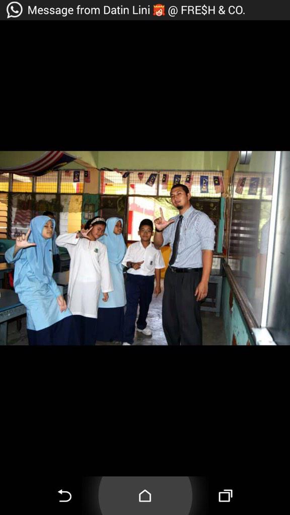 itskemolicious's tweet image. Typical 7 down pose by Huda . hahahahah #hudabudakbusuk #7down #throwback #freshnco