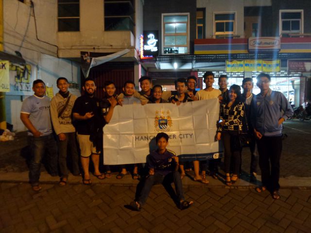 Ini nih oleh2 nobar semalem di <a href="/tcs_coffee/">The Coffee Shop</a>