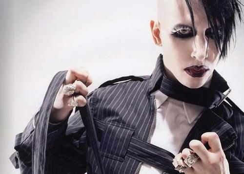 Happy birthday, Marilyn Manson! \\m/ 