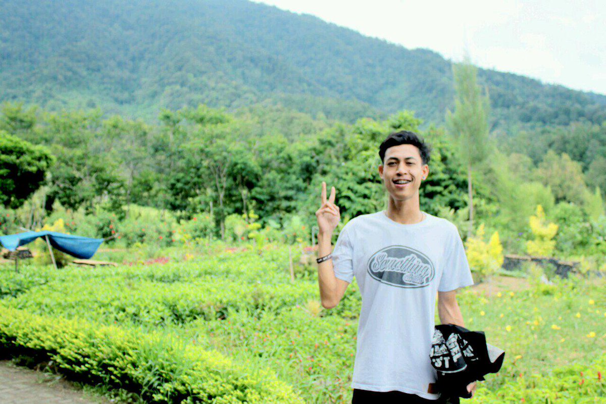 adyms48's tweet photo. Gunung GEDE PANGRANGO http://t.co/ZSNPfzrLM3